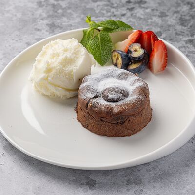 Шоколадный фондан в Terra&Mare по цене 420 ₽