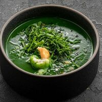 Крем-суп из шпината и креветками в Вода & Еда