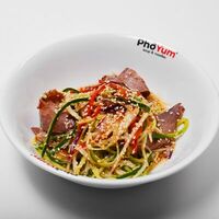 Салат Yam Phla с мраморной говядиной в PhoYum