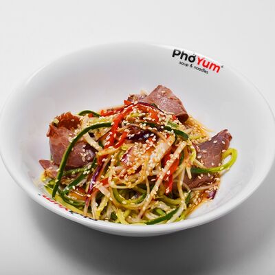 Салат Yam Phla с мраморной говядиной в PhoYum по цене 552 ₽