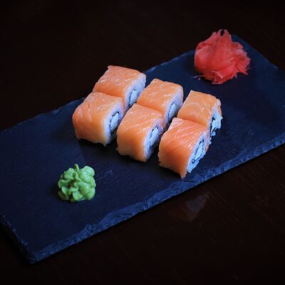 Ролл Филадельфия угорь в ПапаРони по цене 590 ₽