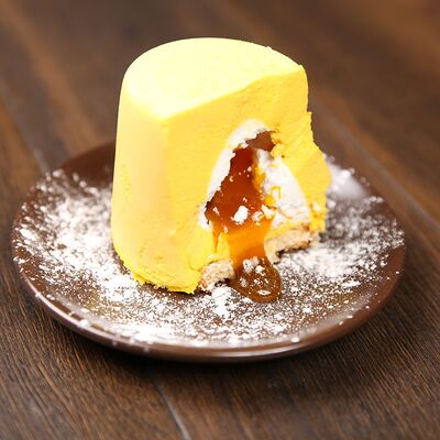 Пирожное Манго-маракуйя в Кахетия по цене 600 ₽