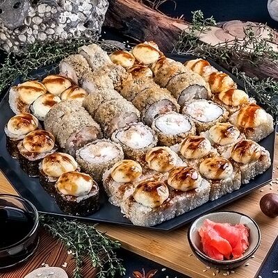 Сет Горячий хит в Дом роллов по цене 1185 ₽