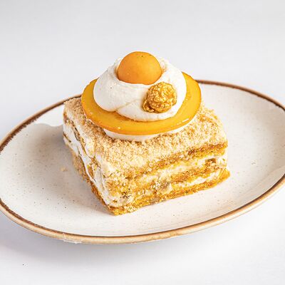 Пирожное морковное в Kitchen по цене 320