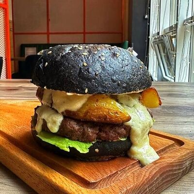 Бургер Дорблю в Гастропаб Ёж по цене 1140 ₽