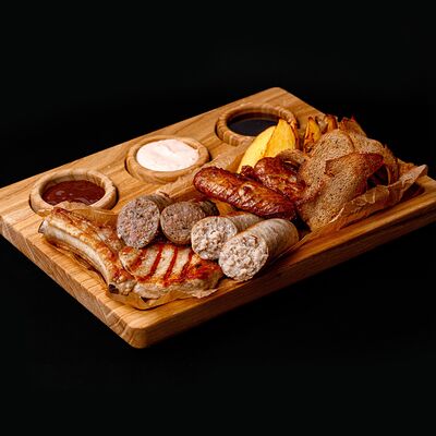 Горячая мясная закуска в Ролл Маркет по цене 1499