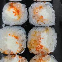 Классика с масаго и сыром в Wok & Sushi