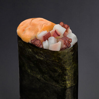 Суши спайси-осьминог в Bluefin по цене 500 ₽