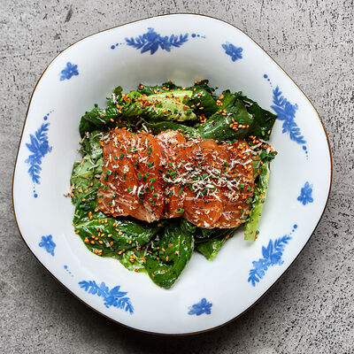 Лосось, трюфель, кунжутный понзу в Tokyo Sushi по цене 1370 ₽