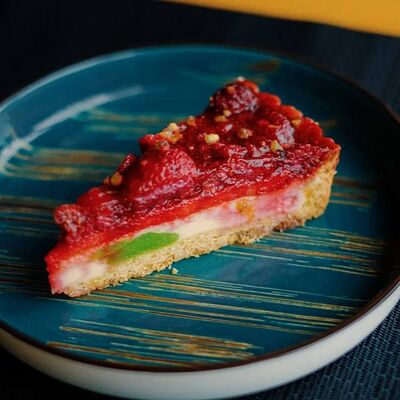 Малина-фисташкав Вкус кафе по цене 319 ₽