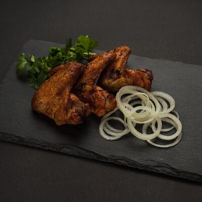 Шашлык из куриных крылышек в Шашлычный дворик по цене 435 ₽