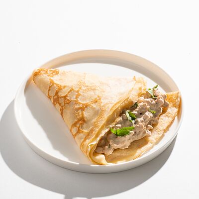 Блин с курицей в сливках в Blinchik по цене 320 ₽