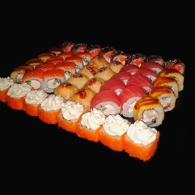 Суши сет Mario в SUSHI & PIZZA 812 по цене 2799 ₽