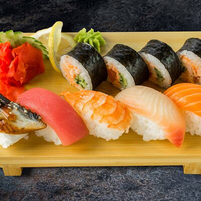 Набор На одного в Вкусно Суши по цене 799