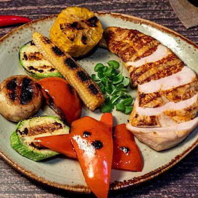 Стейк из куриной грудки в Бар на Рассвете по цене 690 ₽