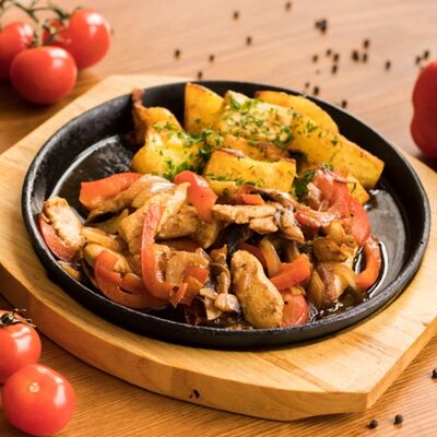 Курица по-домашнему в Юность по цене 480 ₽