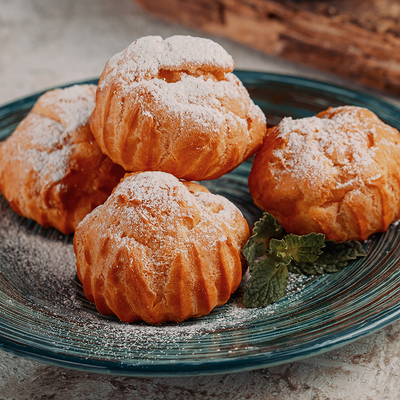 Профитроли 4 шт в Причал по цене 260 ₽