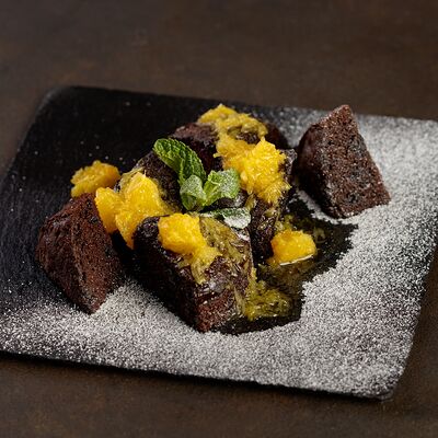 Жареный шоколадный маффин в Kotleta bar по цене 220 ₽