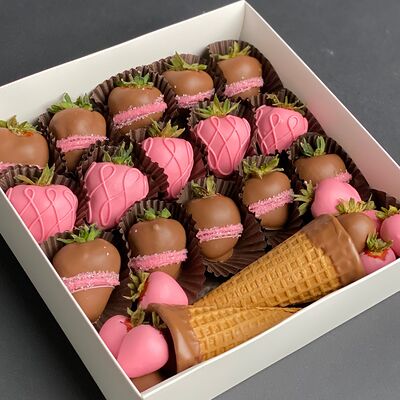 Клубника в шоколаде Сладкий цветник в Mosfresa по цене 3490