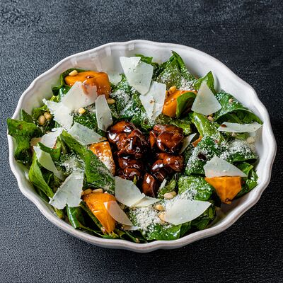 Листья шпината с куриной печенью в Florentini City Café по цене 850 ₽