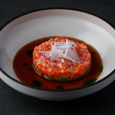 Тартар из лосося в Cherish по цене 850 ₽