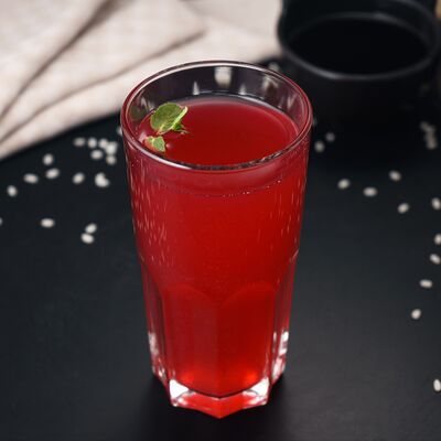 Лимонад ягодно-фруктовый в Хорошие руки - Роллы по цене 290 ₽