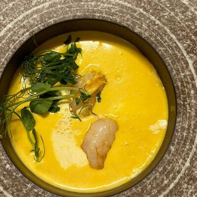 Сырный крем-суп с креветкой в Мятный Трюфель по цене 500 ₽