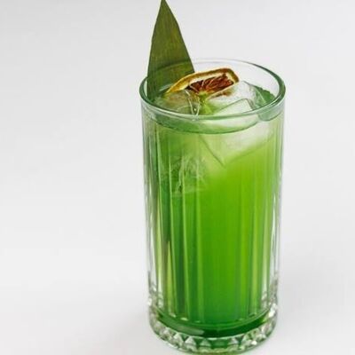 Домашний лимонад Киви-базилик в Luna lounge по цене 380 ₽