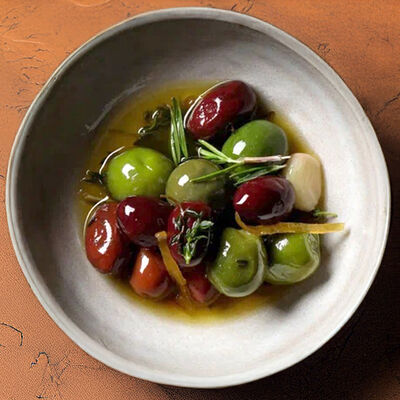 Маринованные оливки в Maya по цене 790 ₽