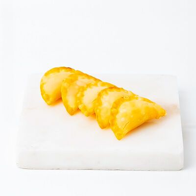 Мини-чебуреки с икрой в KM20 по цене 1320 ₽