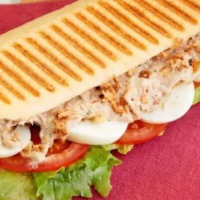 Панини с тунцом в Поль Бейкери по цене 490 ₽