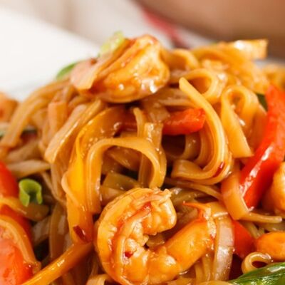 Удон с морепродуктами в Кэйго доставка по цене 470 ₽