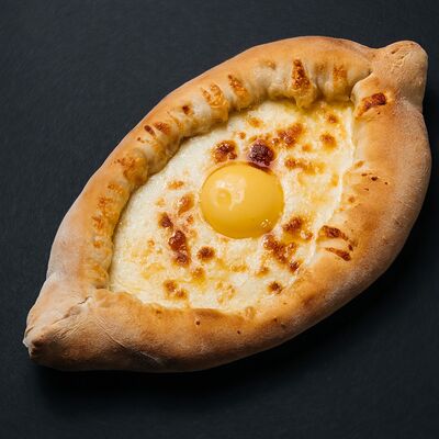 Хачапури по-аджарски в ТВИШИ по цене 660 ₽