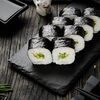 Ролл Маки огурец в Кухня МОМО по цене 274