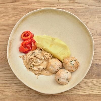 Домашние котлеты из курицы в Местные по цене 850 ₽