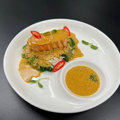 Лосось карри в Суши и Роллы Ли по цене 870