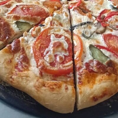 Пицца Овощная в Шашлычная Одил по цене 1000 ₽