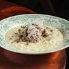 Ризотто с Тартаром из говядины и черным трюфелем в Мона по цене 1140