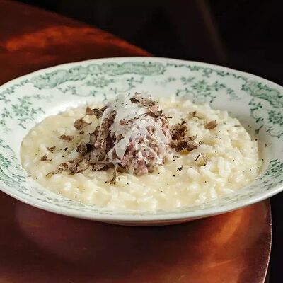 Ризотто с Тартаром из говядины и черным трюфелем в Мона по цене 1140 ₽