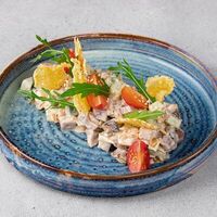 Теплый салат из языка в Табаско