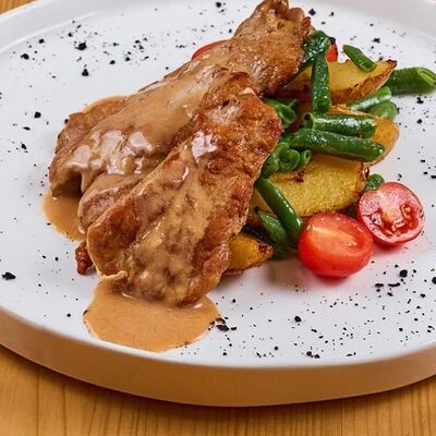 Медальоны из свининыв 4 сыра по цене 690 ₽