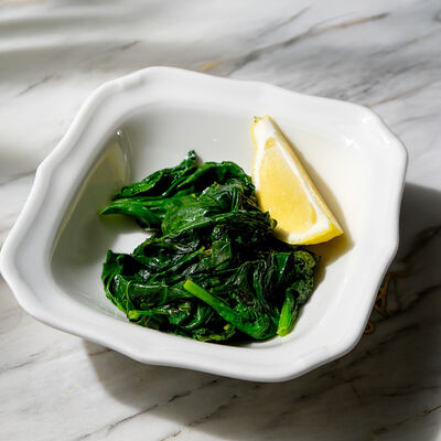 Шпинатв Bisou Bisou Bistro по цене 400 ₽