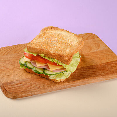 Сэндвич с ветчиной и сыром в Круглое катаем по цене 319 ₽