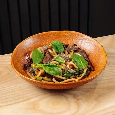 Лапша удон с грибами в Tsunami по цене 790 ₽