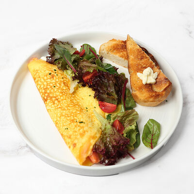 Омлет с творожным сыром и копченым лососем в MOGU по цене 745 ₽