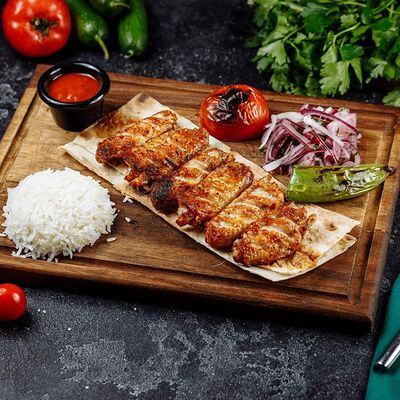 Куриные крылышки на гриле в Таксиммайдан по цене 1020 ₽