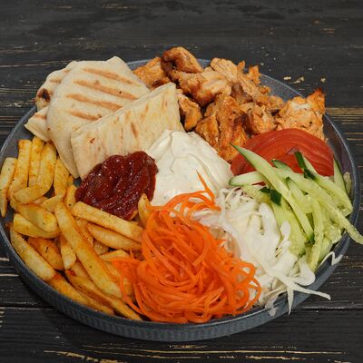 Гирос на тарелкев Proжарка по цене 499 ₽