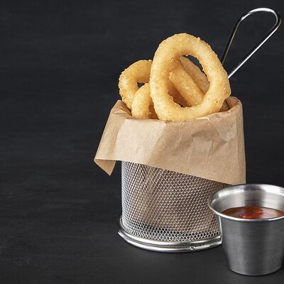 Кальмар в кляре в Gellert Bar по цене 500 ₽