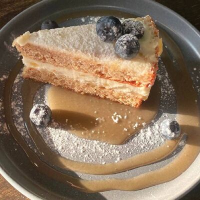 Торт Грушевый с рикоттой в Дом для Дома по цене 370 ₽