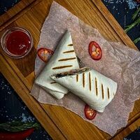 Шаверма с креветкой и соусом ким чи в Малевичи